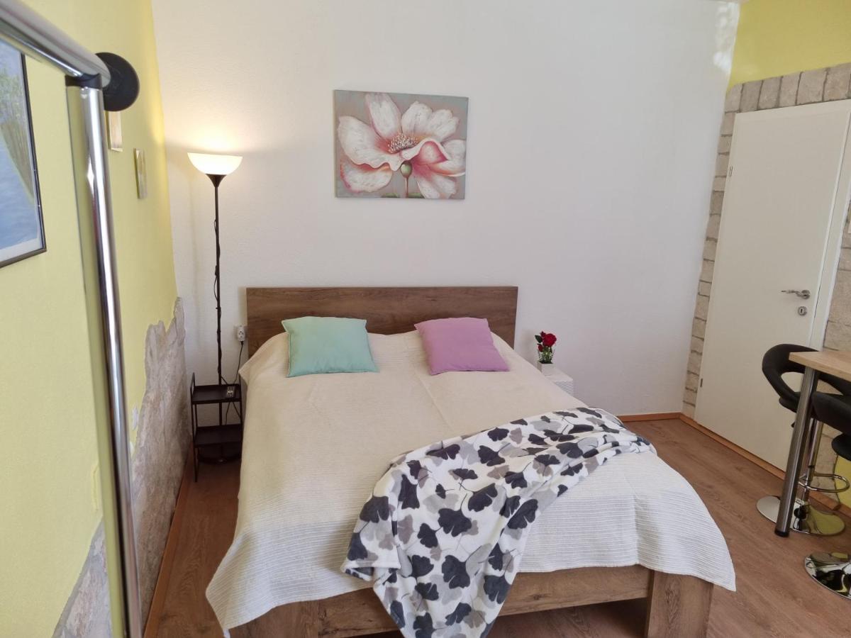 Lory Apartment Pula Exterior photo